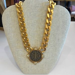 French Kande Bevel Chain Necklace with Republique Medallion